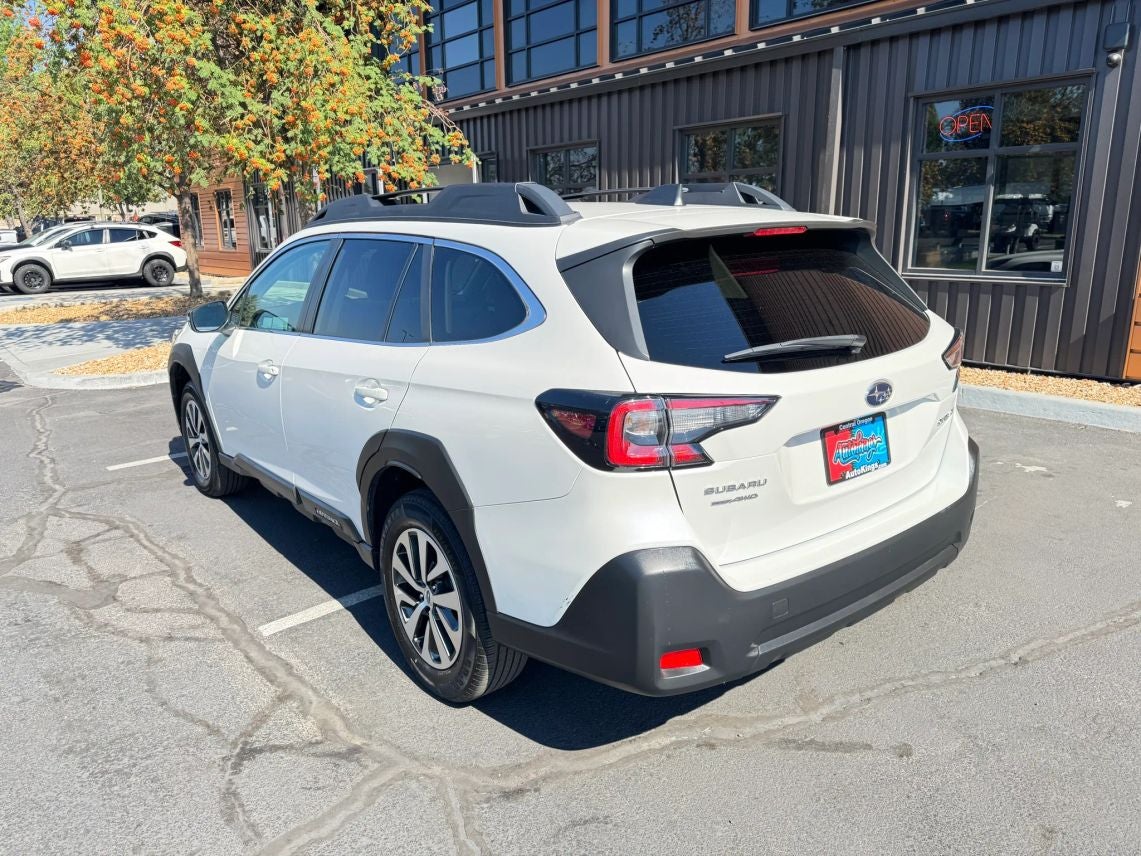 2023 Subaru Outback Premium Wagon 4D