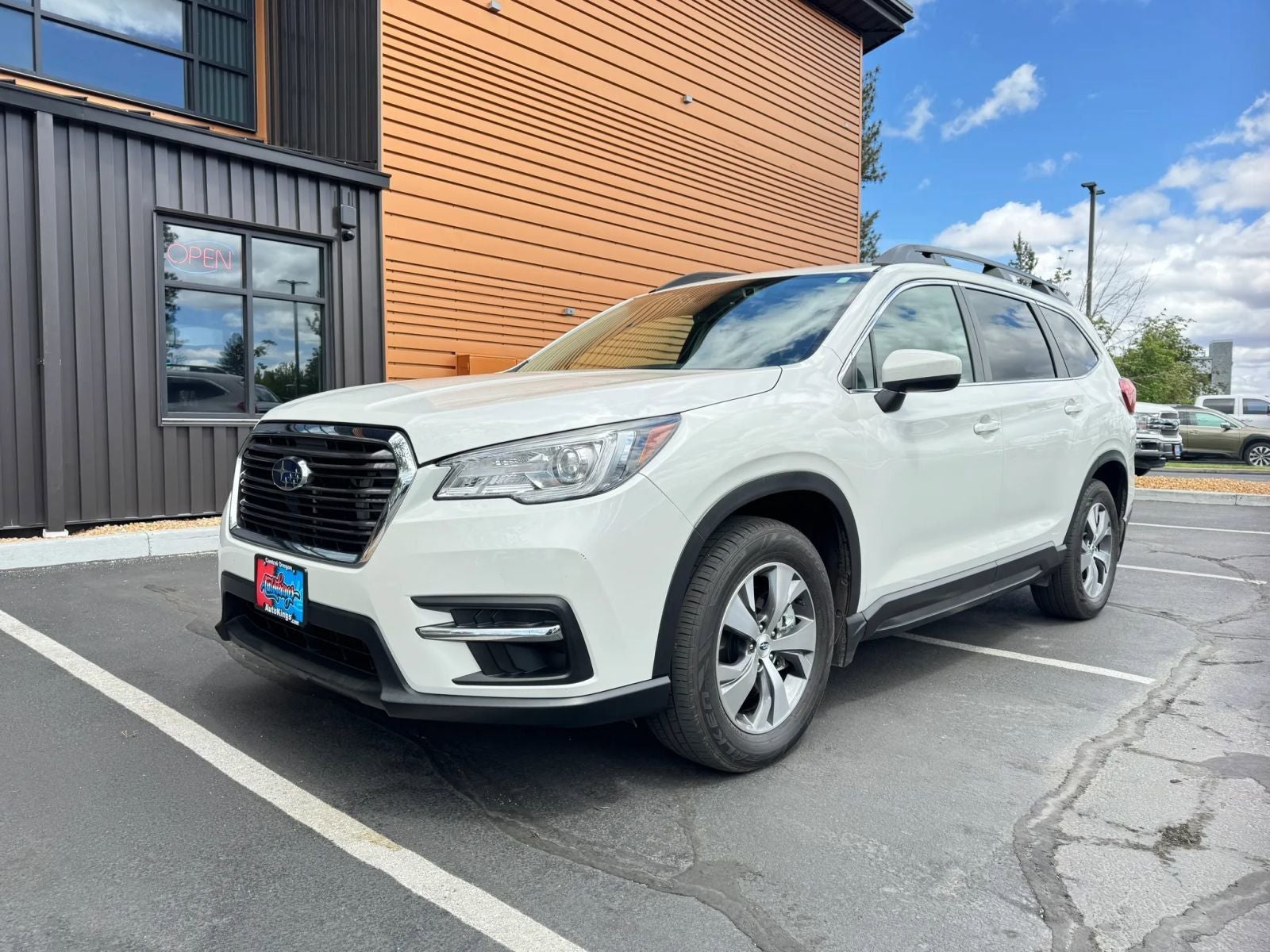 2021 Subaru Ascent Premium 7 Passenger's photo