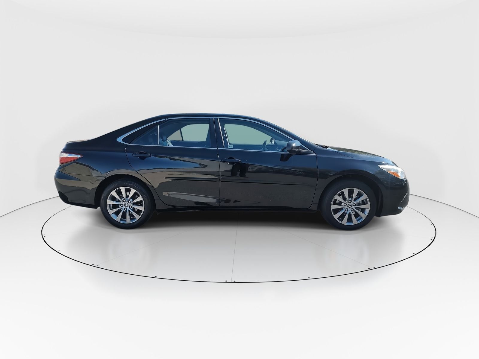 2016 Toyota Camry XLE