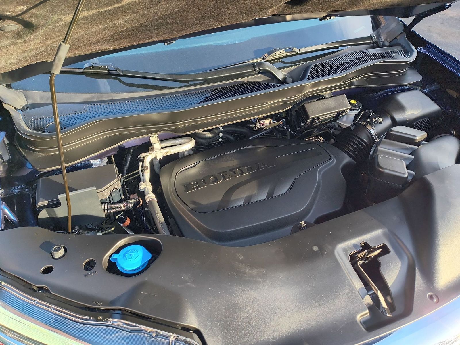 2022 Honda Pilot Touring 8 Passenger