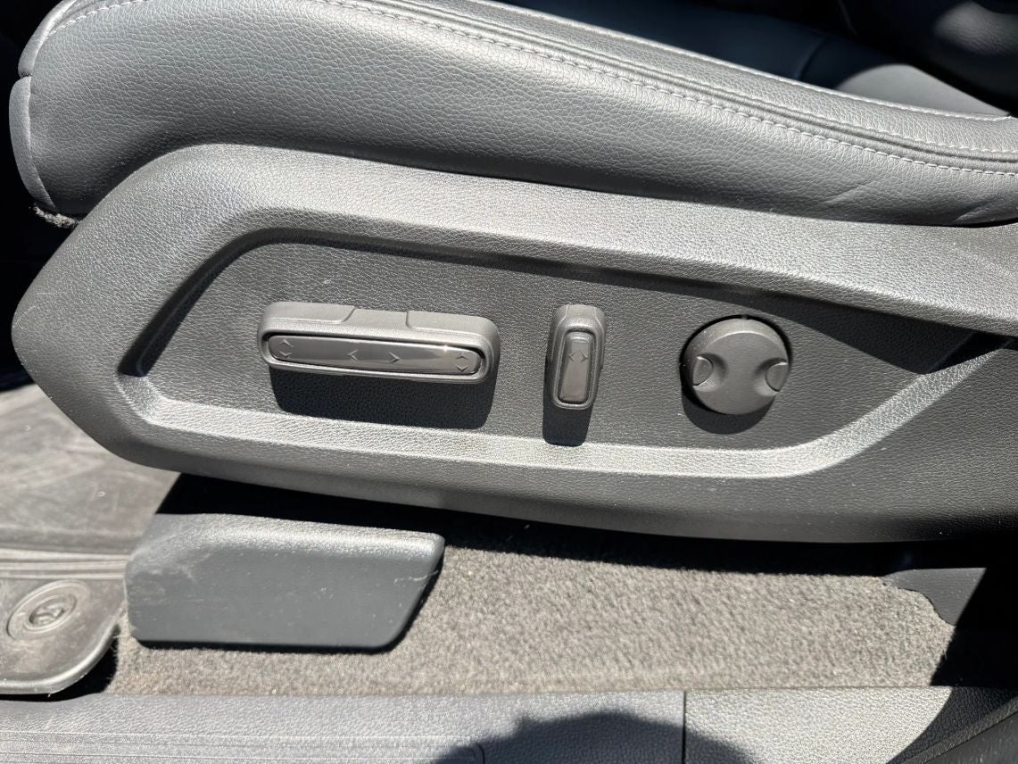 2023 Honda Pilot Touring Sport Utility 4D
