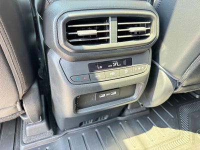 2023 Honda Pilot Touring Sport Utility 4D