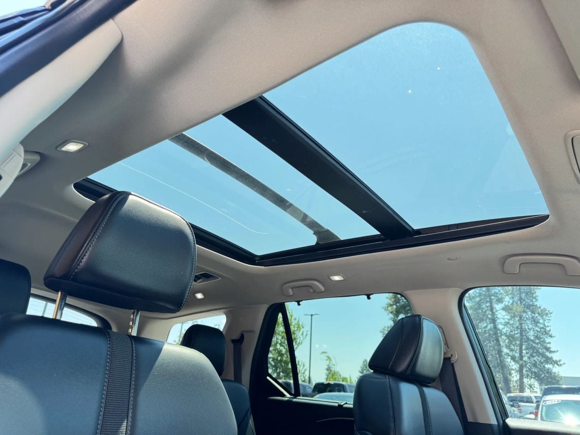 2023 Honda Pilot Touring Sport Utility 4D