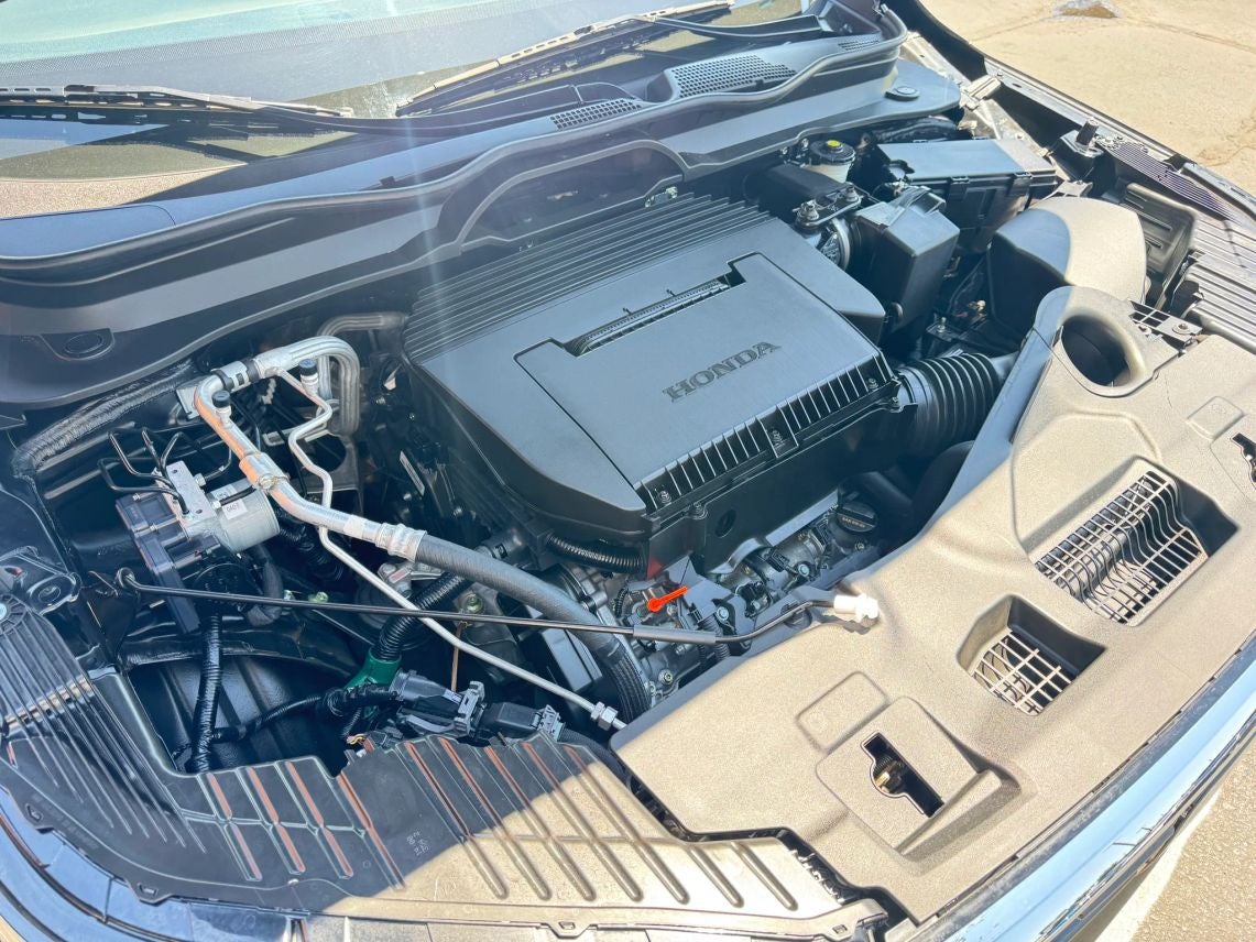 2023 Honda Pilot Touring Sport Utility 4D
