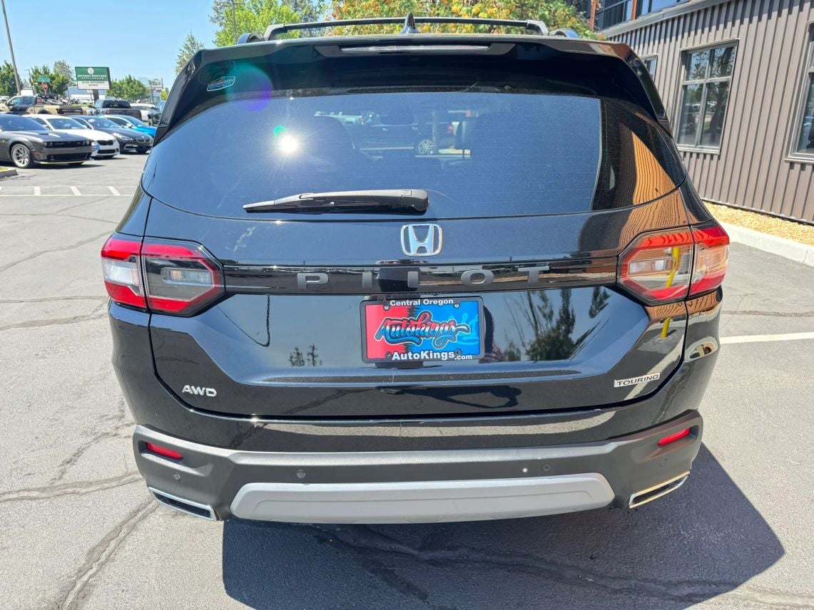 2023 Honda Pilot Touring Sport Utility 4D