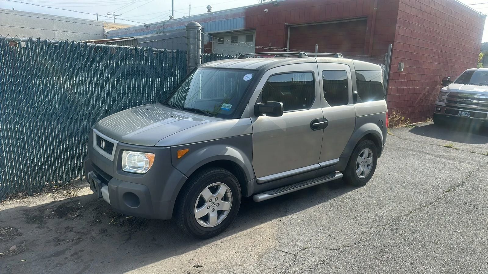 2004 Honda Element EX 4WD AT W/SRS's photo