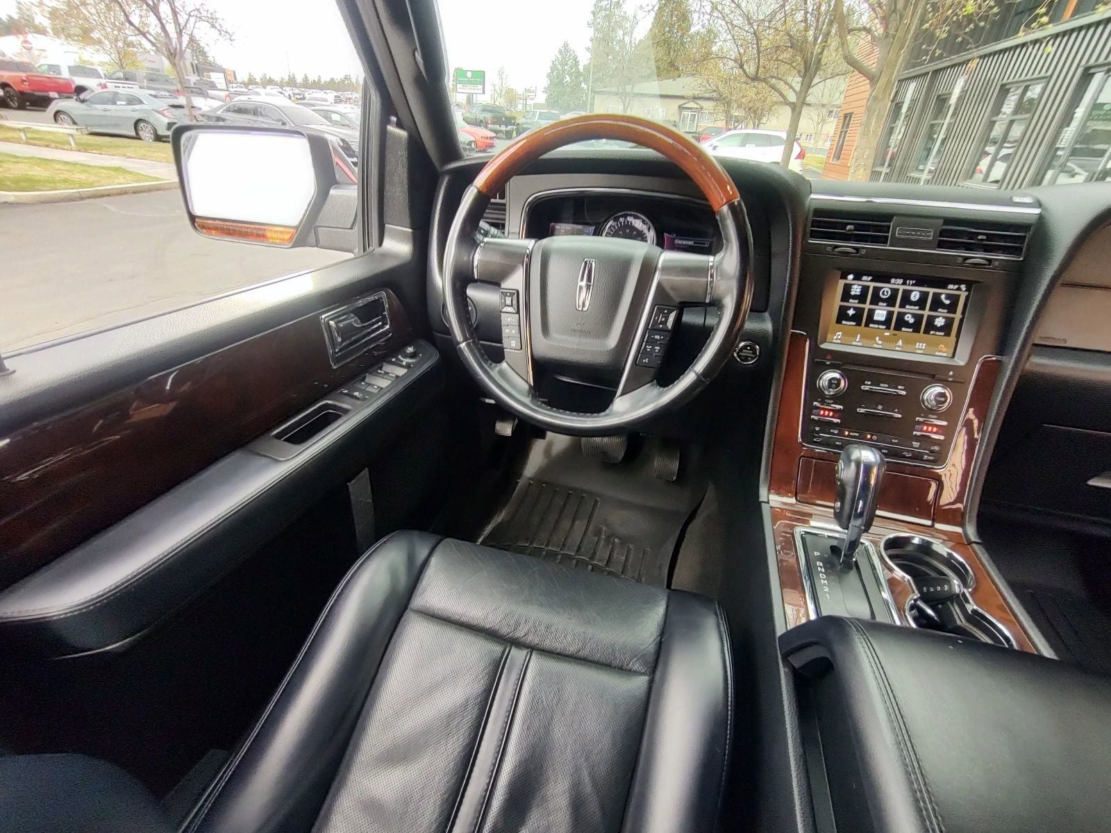 2017 Lincoln Navigator Select