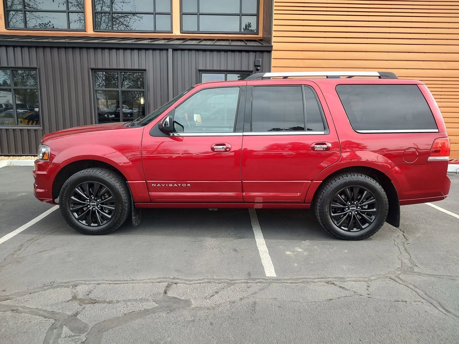 2017 Lincoln Navigator Select