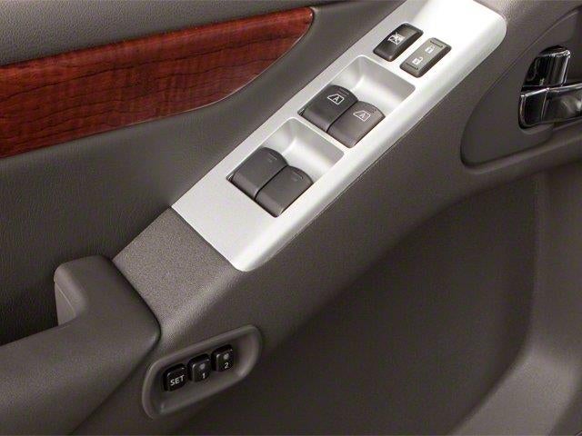 2010 Nissan Pathfinder SE