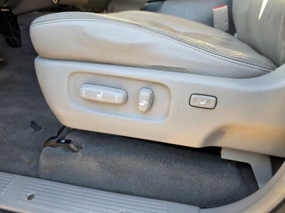 2005 Toyota Sequoia SR5
