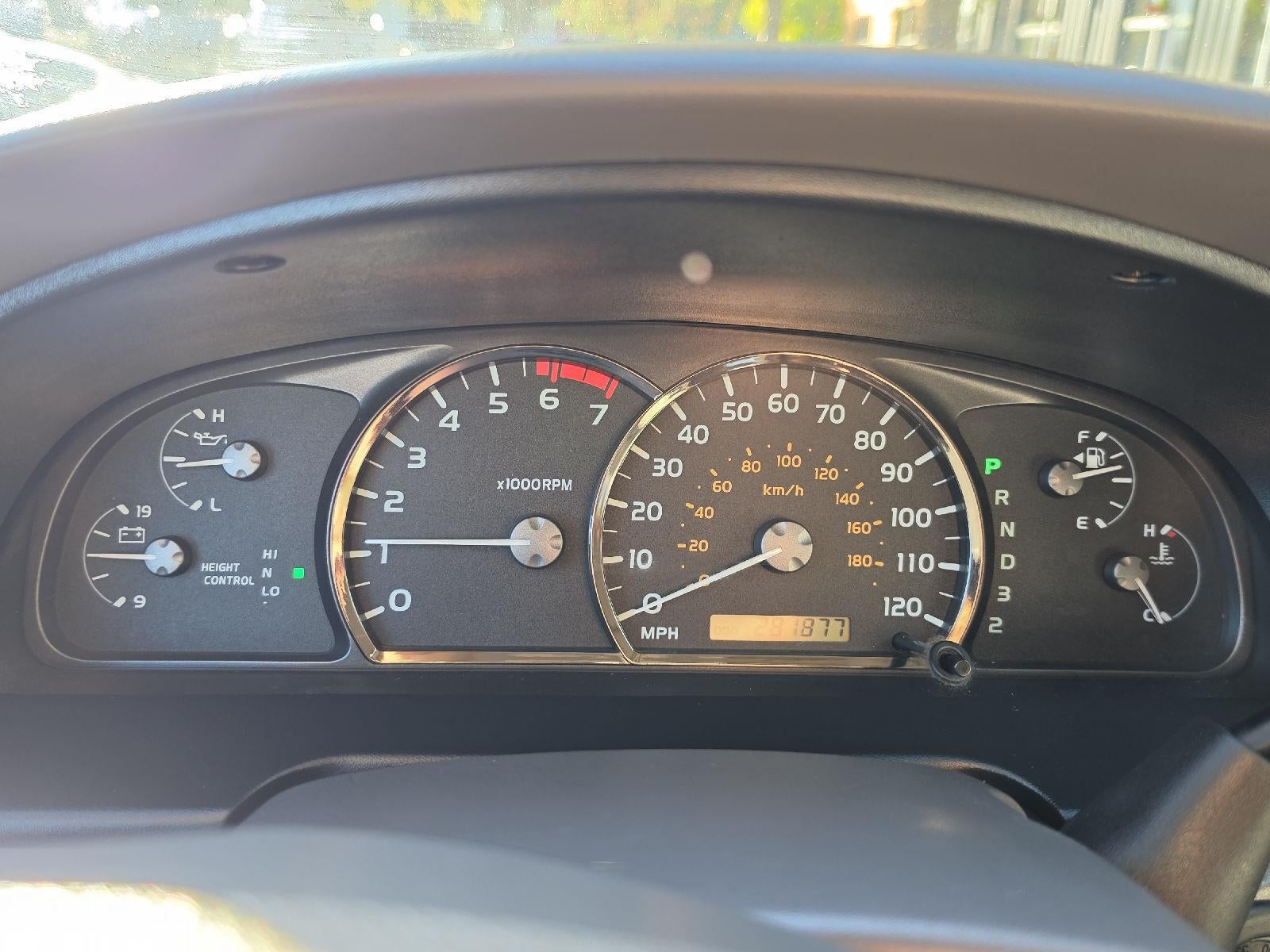 2005 Toyota Sequoia SR5