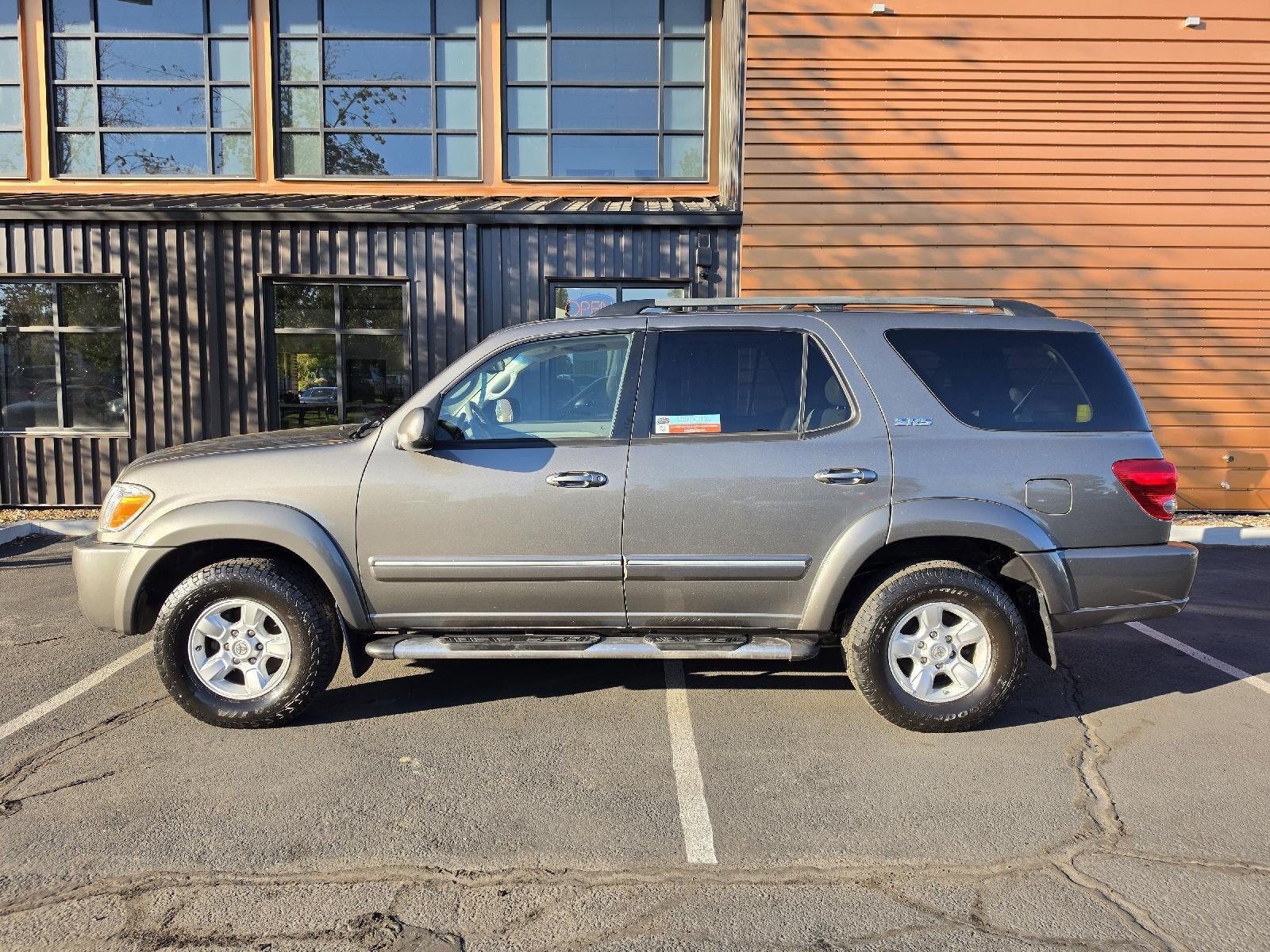 2005 Toyota Sequoia SR5