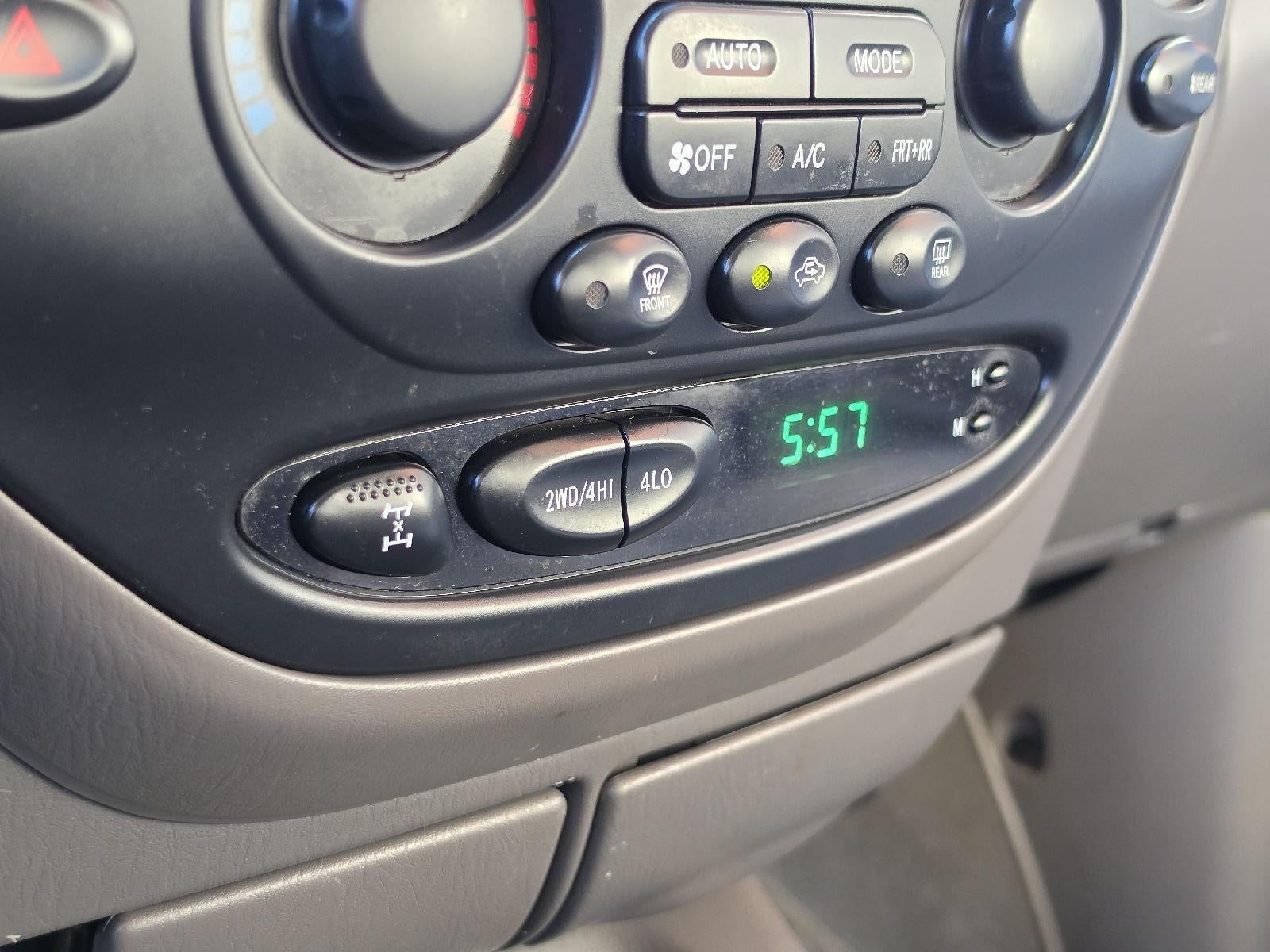 2005 Toyota Sequoia SR5