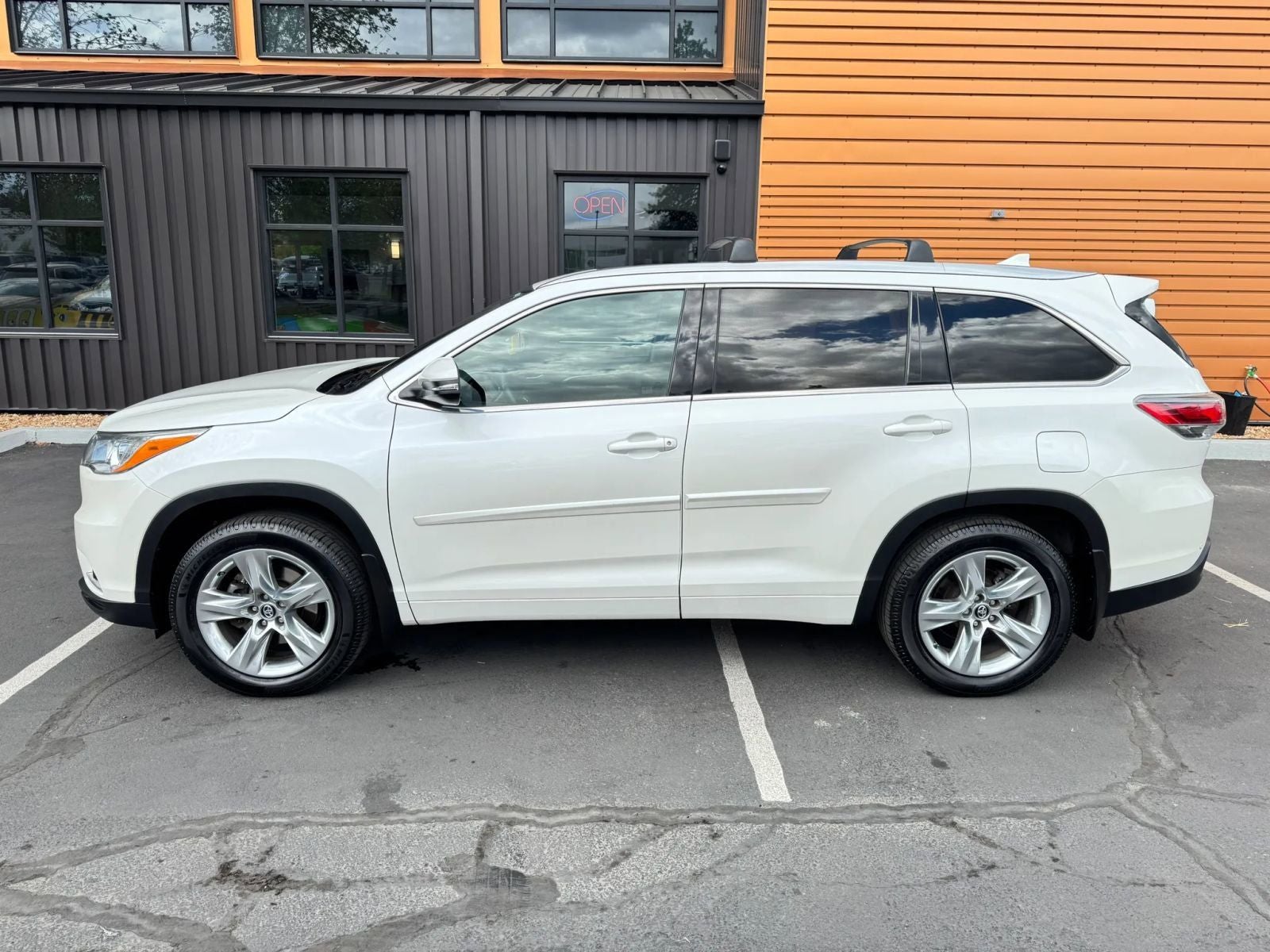 2016 Toyota Highlander Limited
