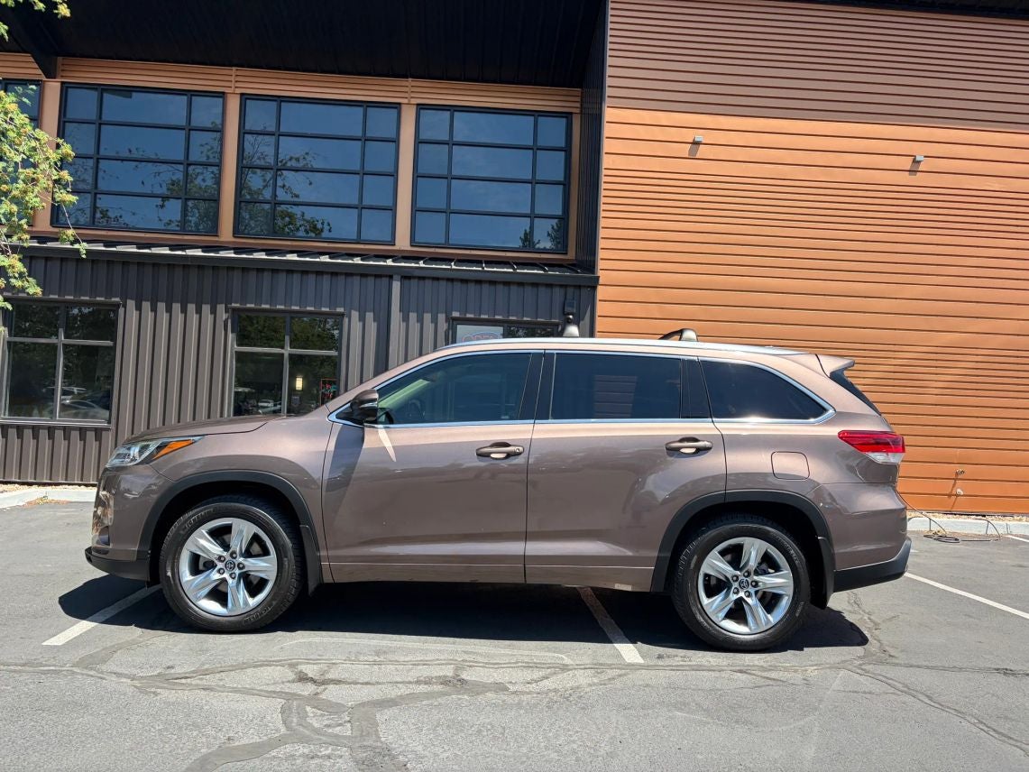 2018 Toyota Highlander Limited Sport Utility 4D