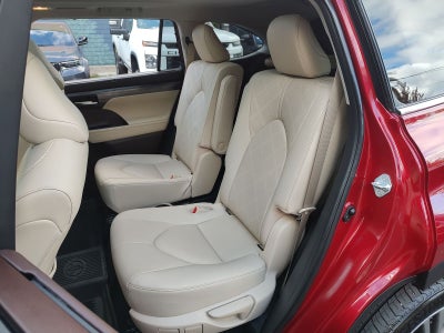 2021 Toyota Highlander Hybrid Platinum
