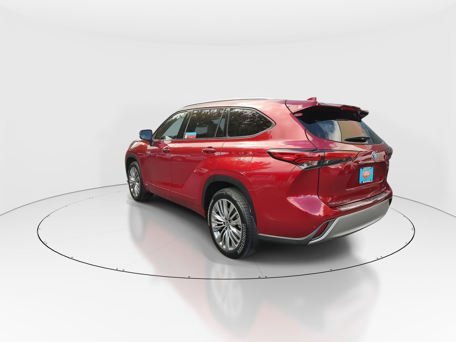 2021 Toyota Highlander Hybrid Platinum