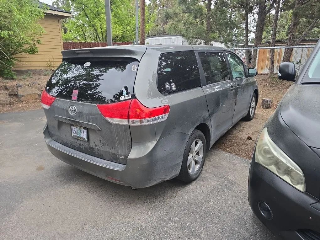 2012 Toyota Sienna LE Minivan 4D