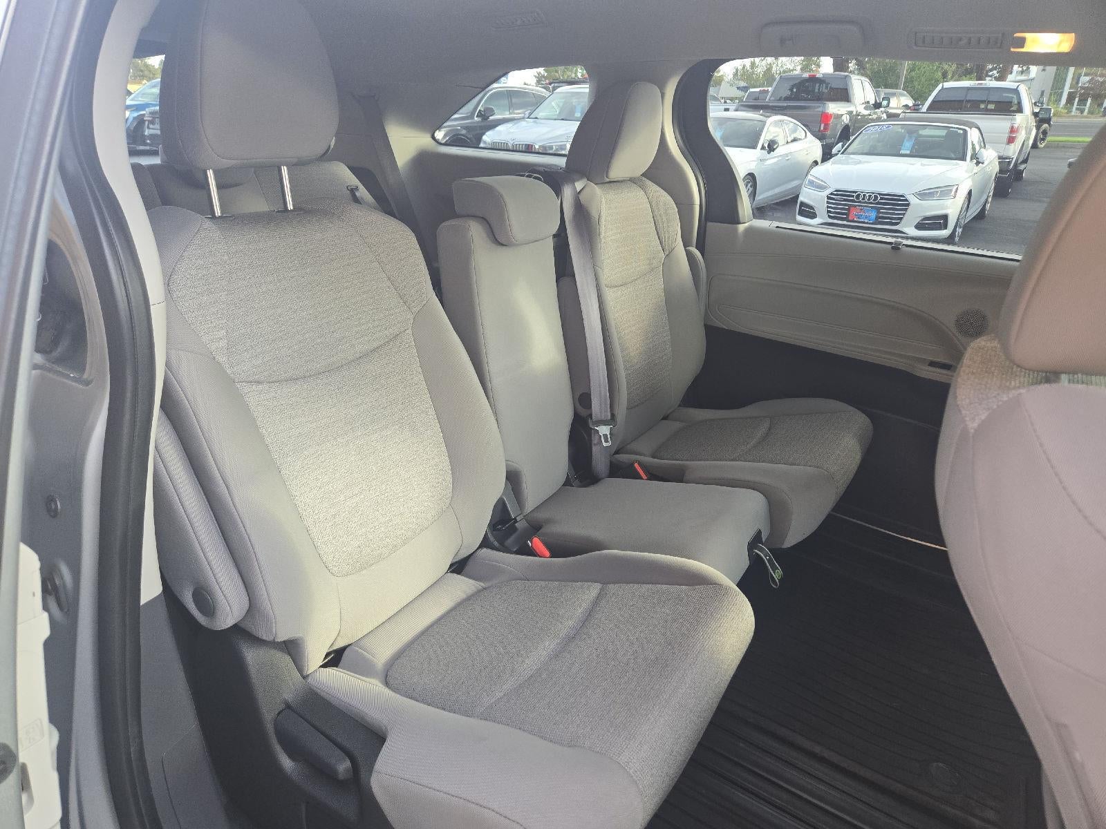 2023 Toyota Sienna LE 8-Passenger