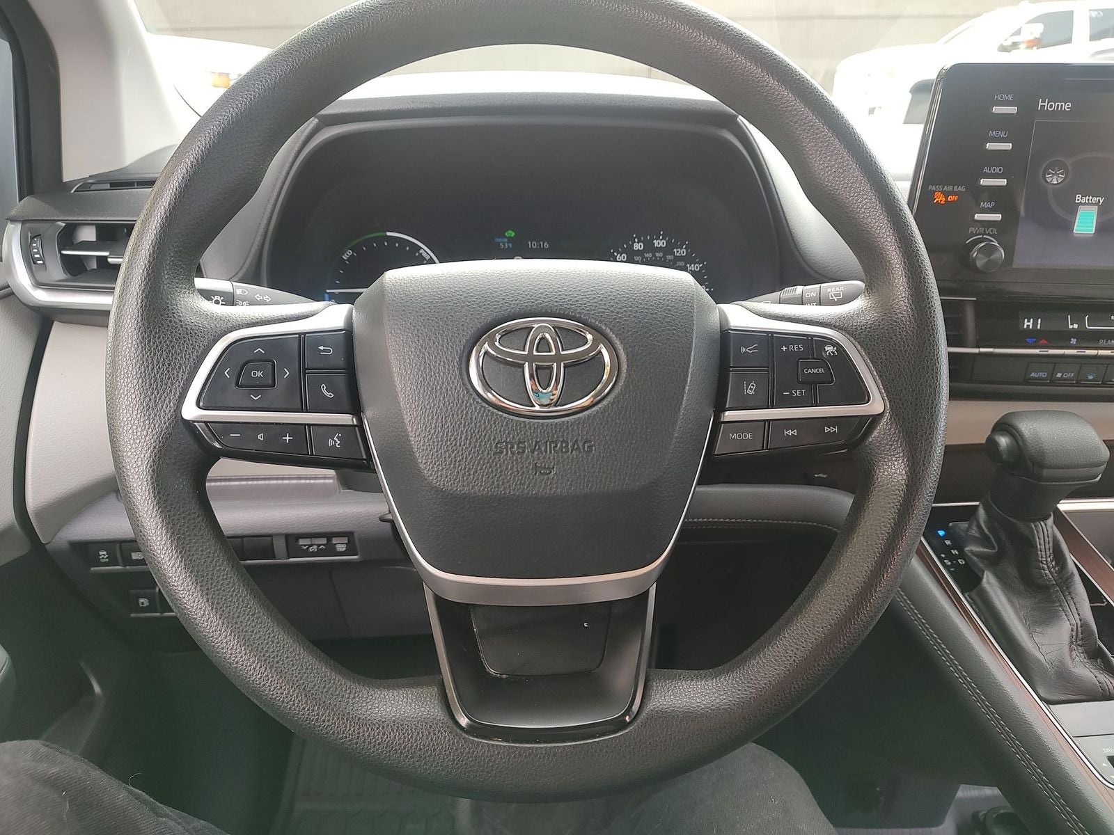 2021 Toyota Sienna LE 8 Passenger