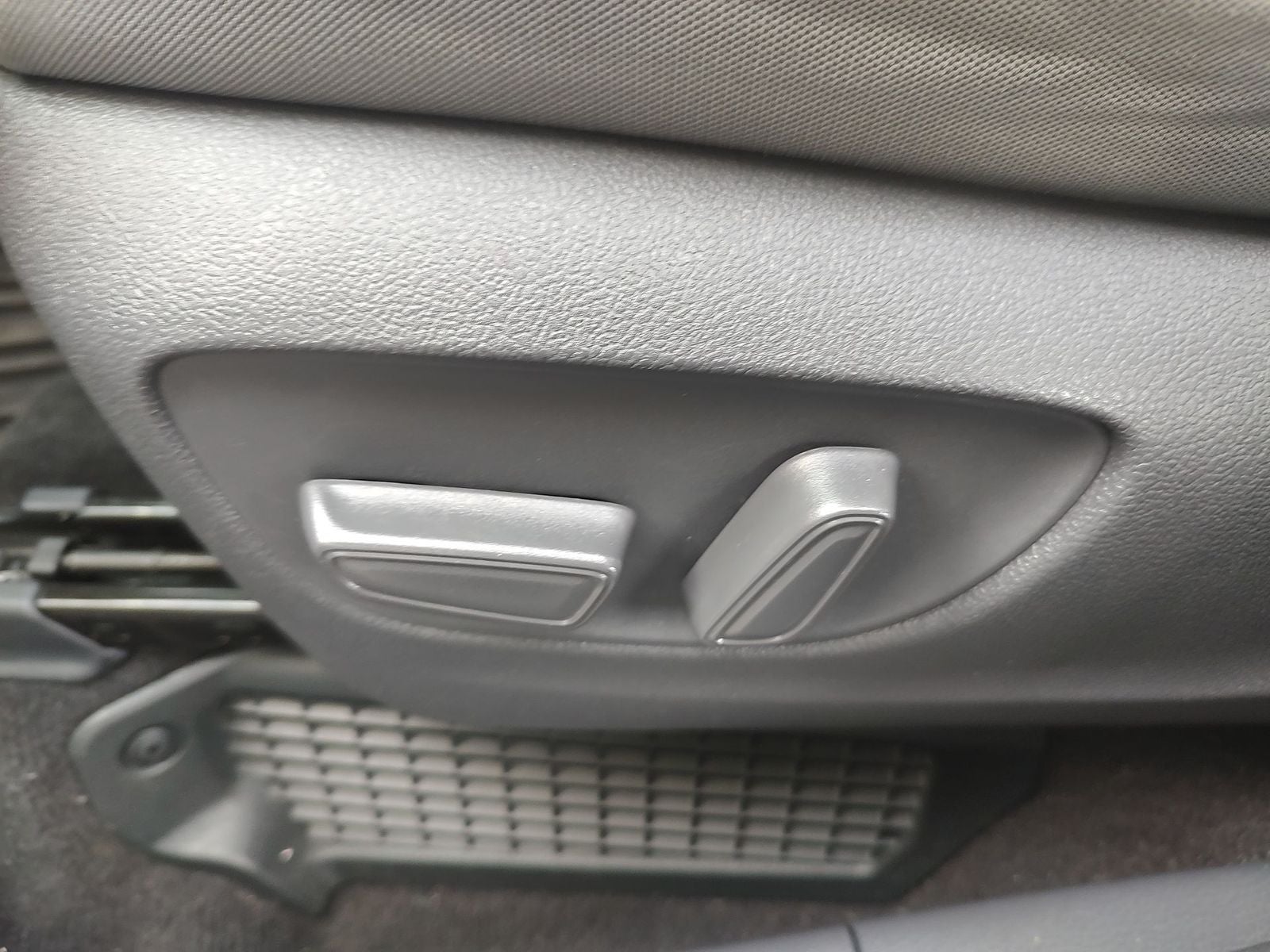 2021 Toyota Sienna LE 8 Passenger