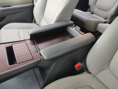 2021 Toyota Sienna LE 8 Passenger