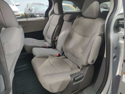 2021 Toyota Sienna LE 8 Passenger