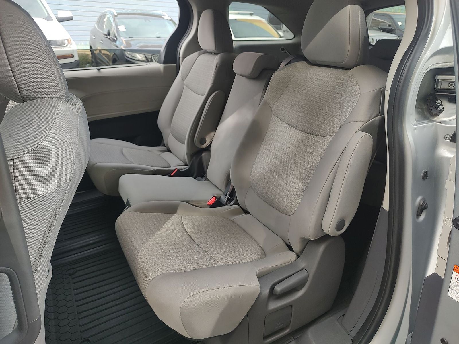 2021 Toyota Sienna LE 8 Passenger