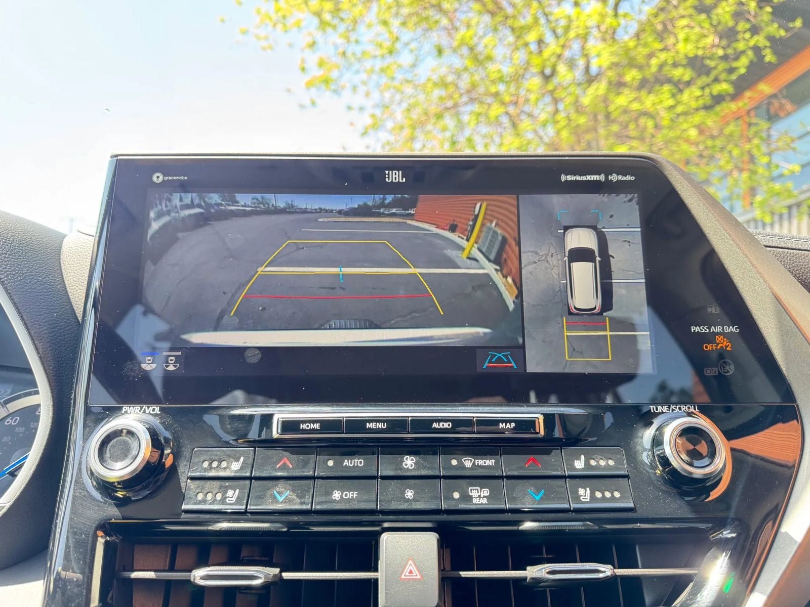 2022 Toyota Highlander Hybrid Limited