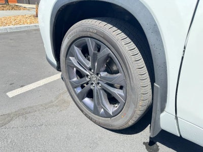 2022 Toyota Highlander Hybrid Limited