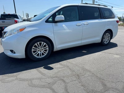 2016 Toyota Sienna XLE Minivan 4D