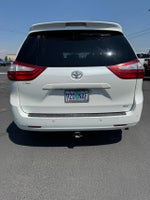 2016 Toyota Sienna XLE Minivan 4D