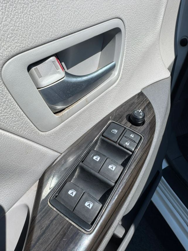 2016 Toyota Sienna XLE Minivan 4D