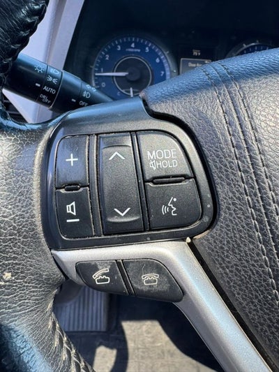 2016 Toyota Sienna XLE Minivan 4D