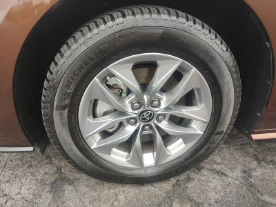 2021 Toyota Sienna XLE