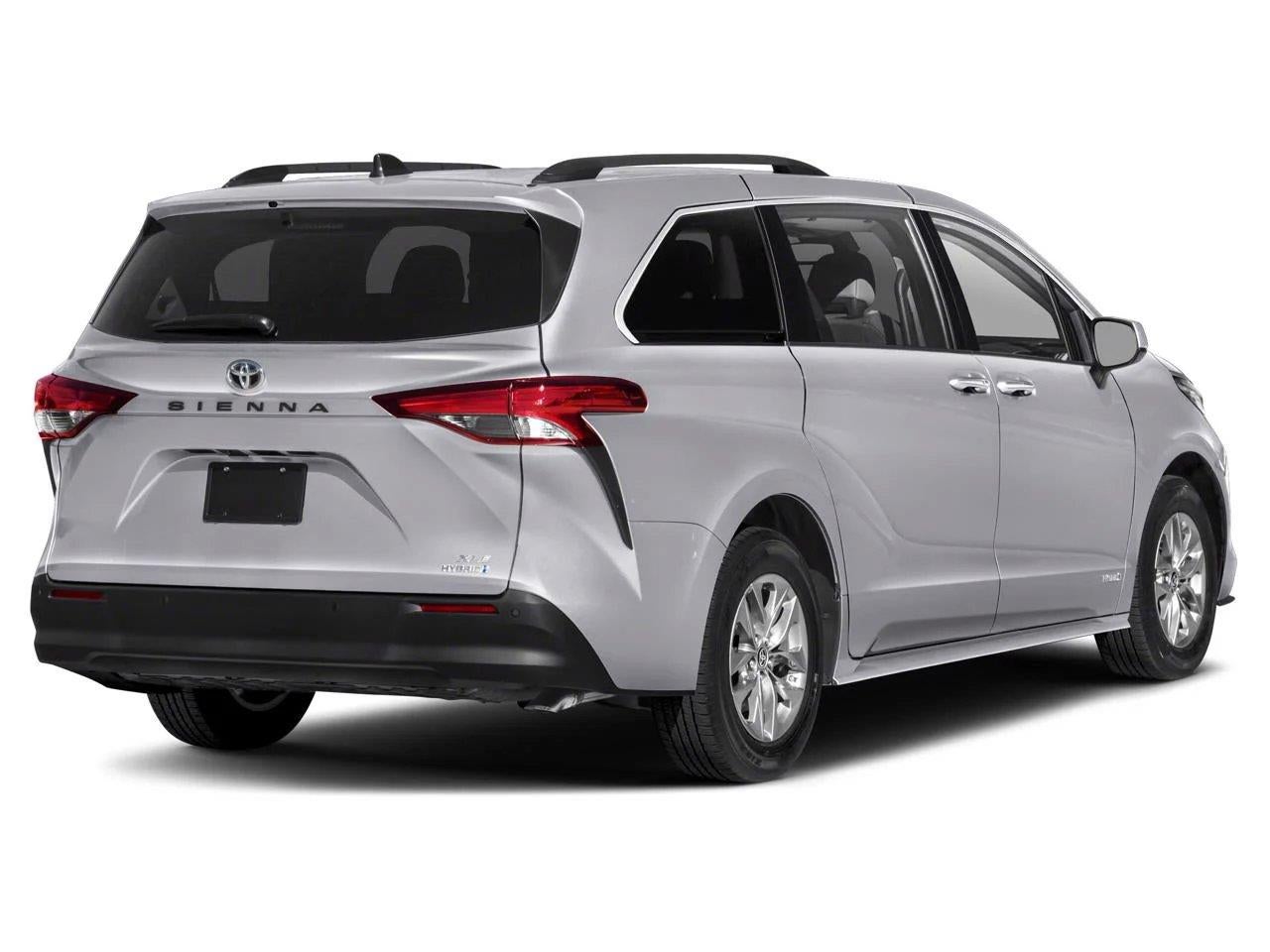 2021 Toyota Sienna XLE 8-Passenger
