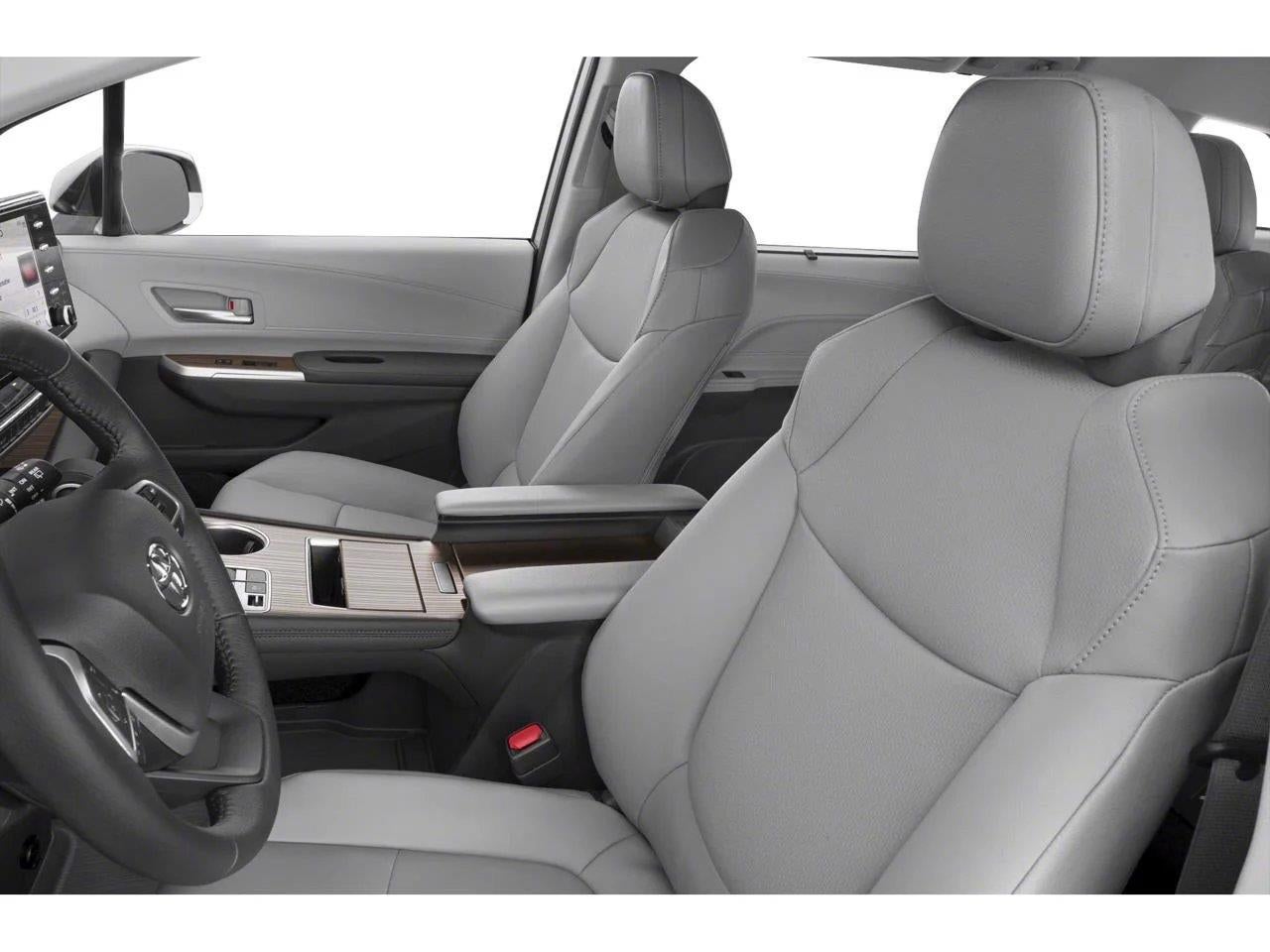 2021 Toyota Sienna XLE 8-Passenger