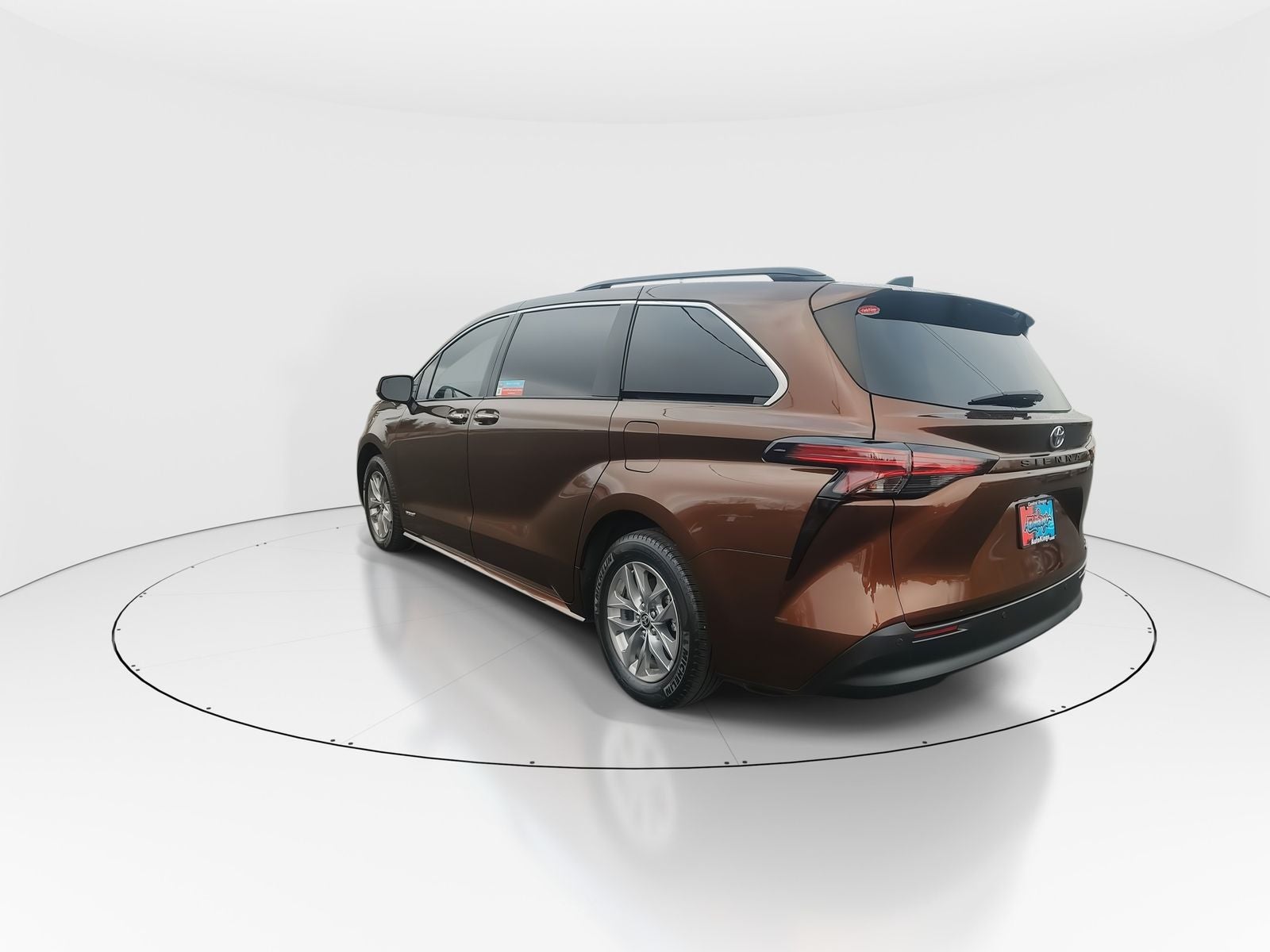 2021 Toyota Sienna XLE