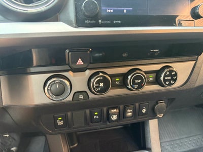 2018 Toyota Tacoma Double Cab TRD Off-Road Pickup 4D 5 ft