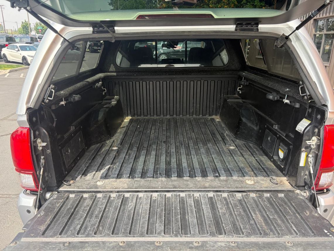 2018 Toyota Tacoma Double Cab TRD Off-Road Pickup 4D 5 ft