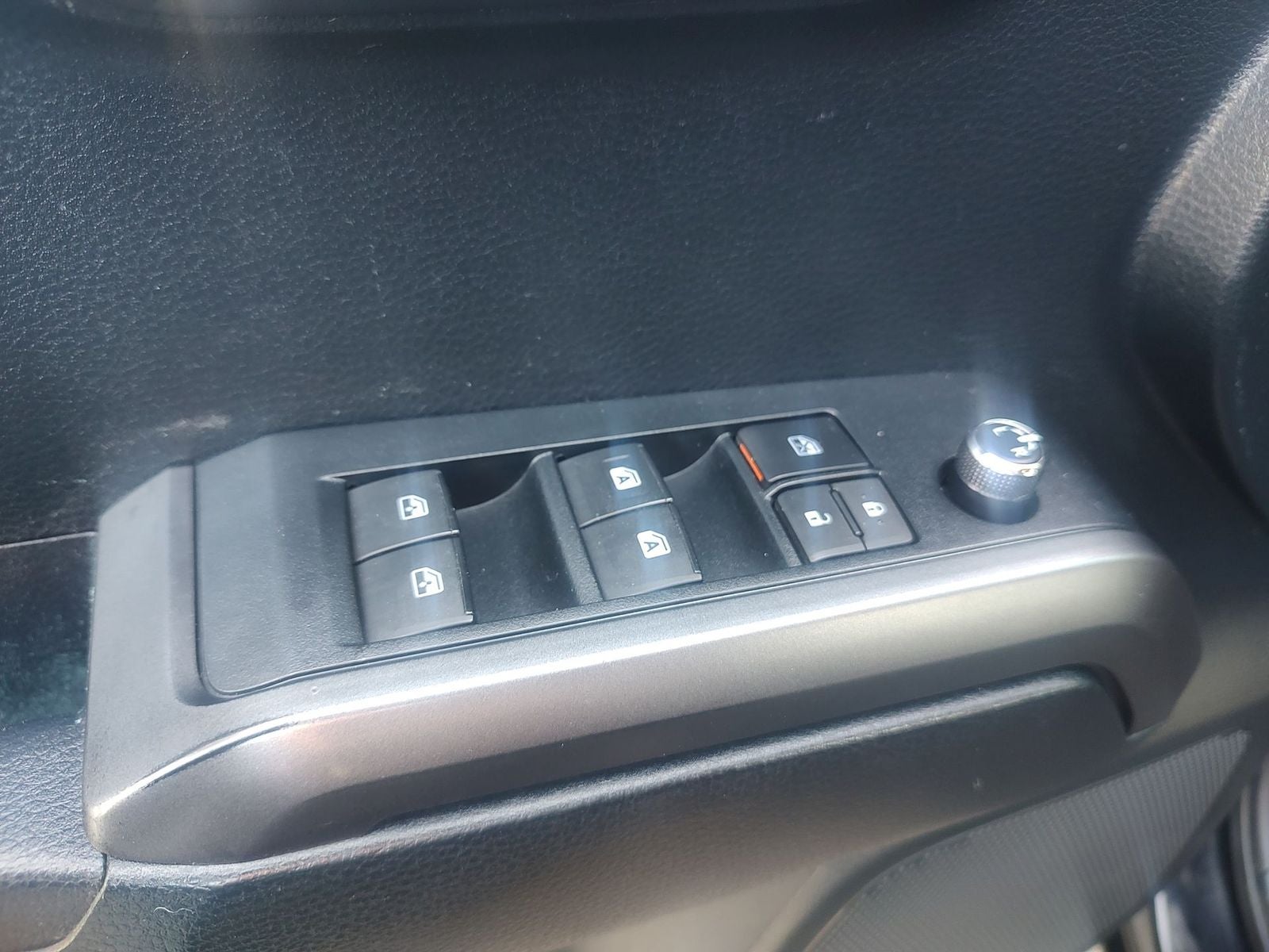 2016 Toyota Tacoma TRD Off-Road Pickup 4D 5 ft