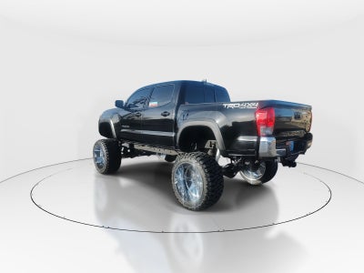 2016 Toyota Tacoma TRD Off-Road Pickup 4D 5 ft