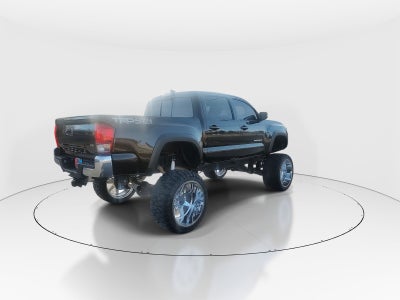 2016 Toyota Tacoma TRD Off-Road Pickup 4D 5 ft