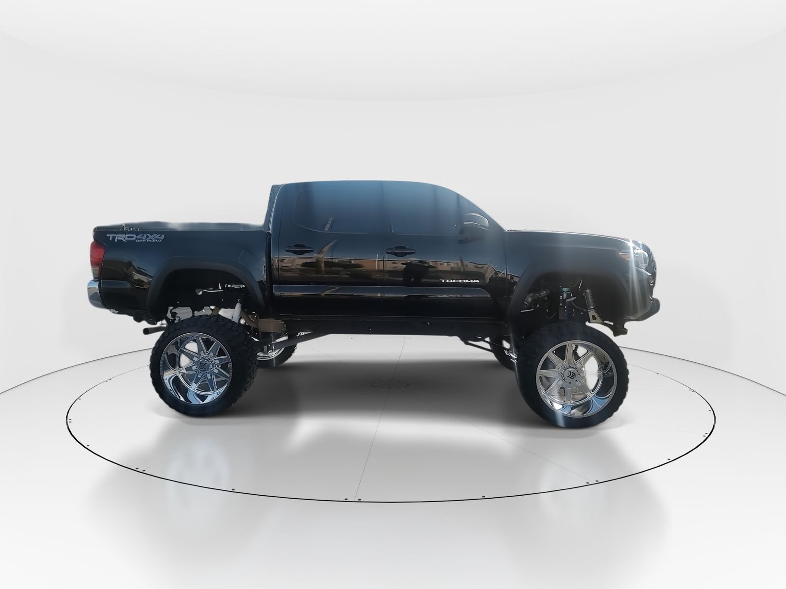 2016 Toyota Tacoma TRD Off-Road Pickup 4D 5 ft