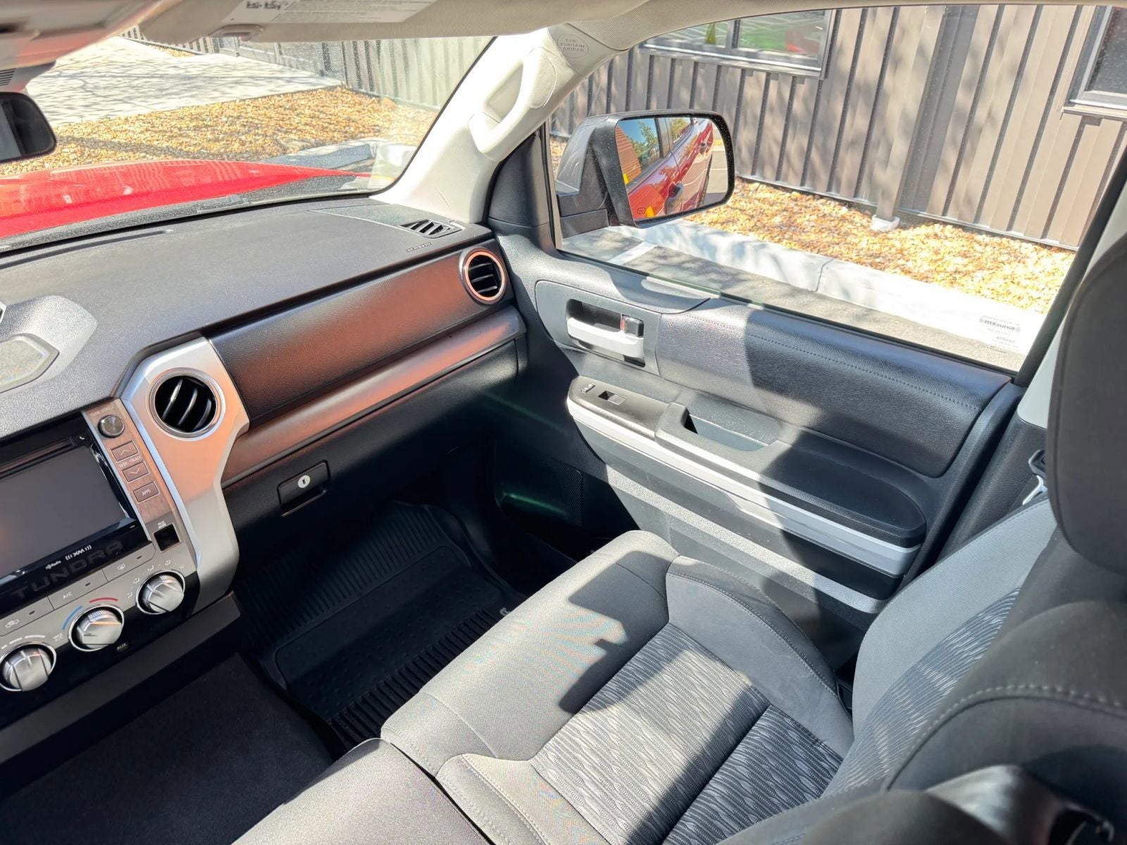 2018 Toyota Tundra SR5