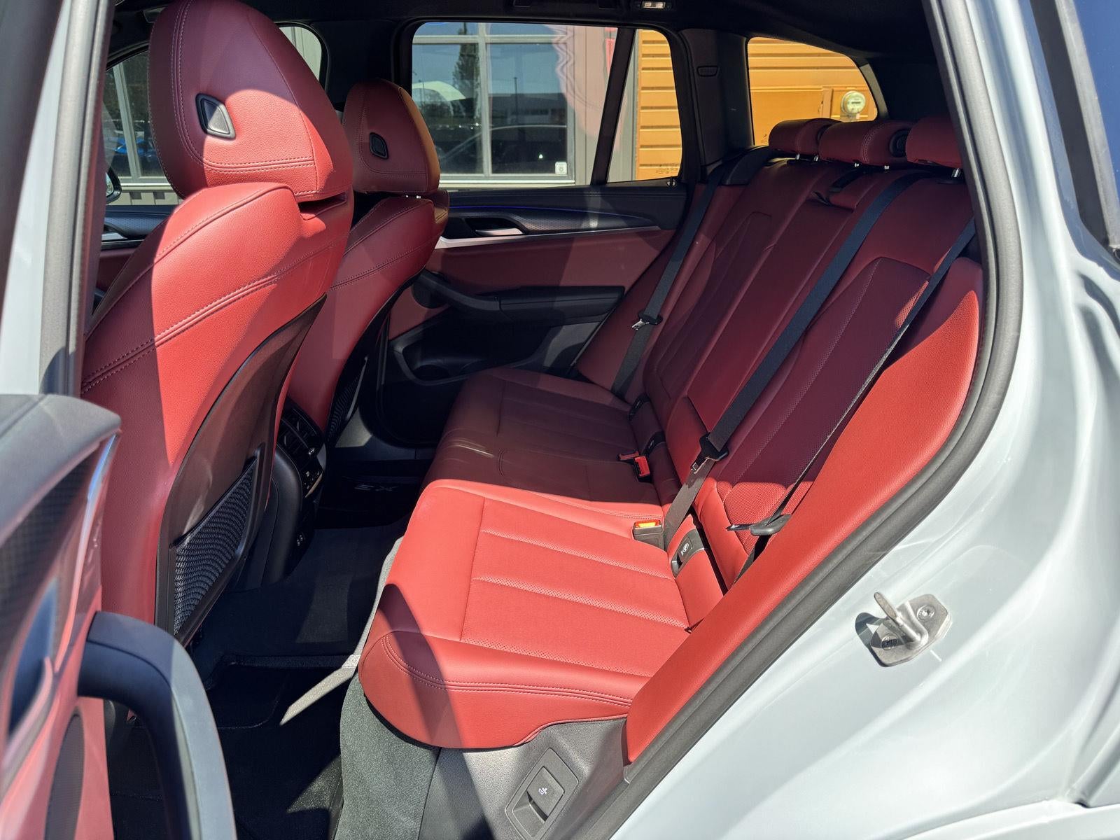2022 BMW X3 M40i