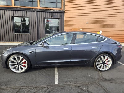 2018 Tesla Model 3 Performance