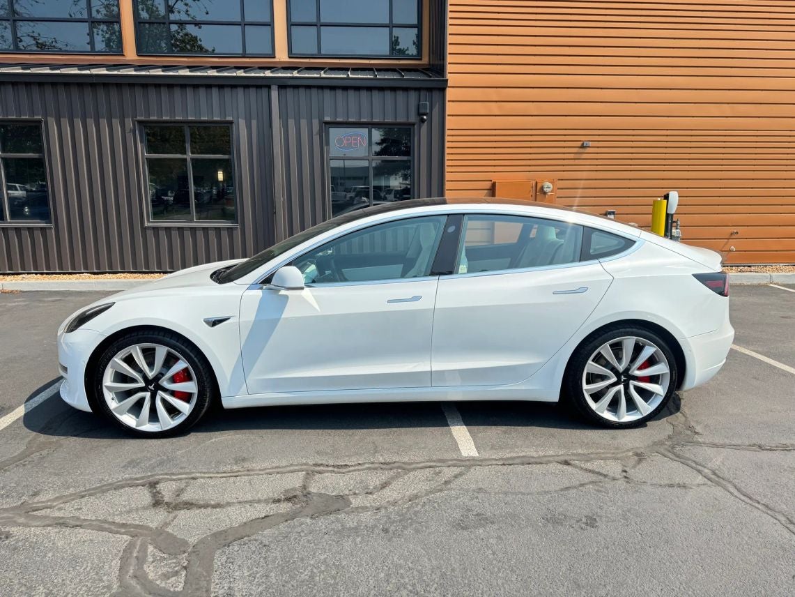 2018 Tesla Model 3 Long Range Sedan 4D