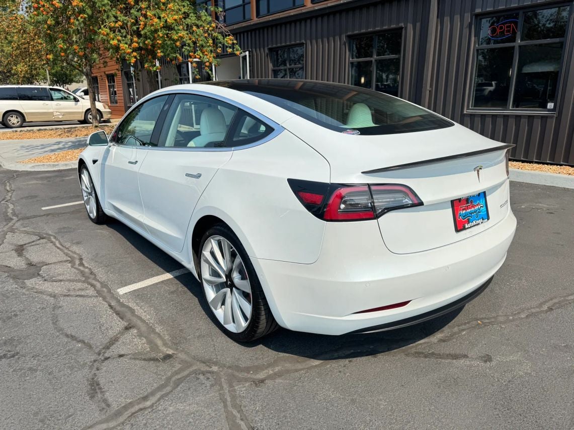2018 Tesla Model 3 Long Range Sedan 4D