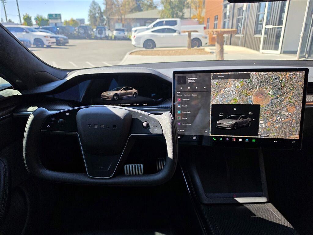2022 Tesla Model S Plaid